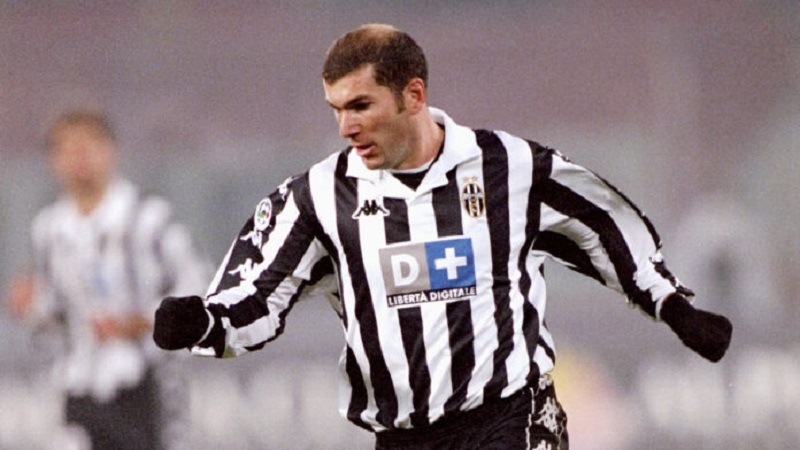 Giai đoạn thăng hoa và khẳng định đẳng cấp thế giới của Zizou tại Juventus.