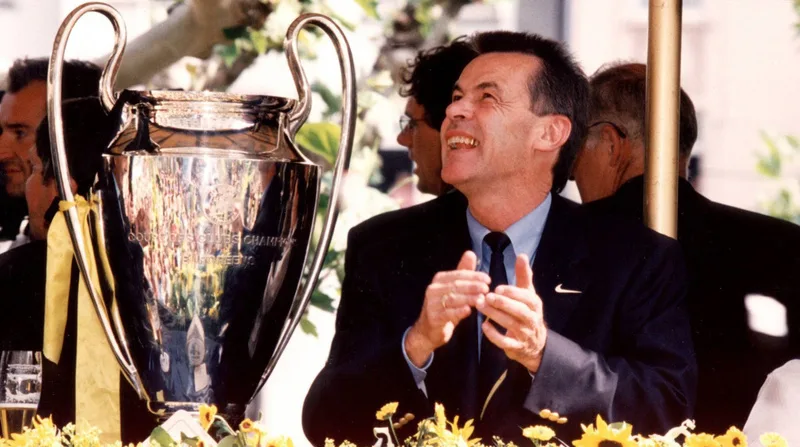 Ottmar Hitzfeld là HLV giúp Dortmund vô địch Champions League 1996/97, danh hiệu châu Âu lớn nhất lịch sử câu lạc bộ.