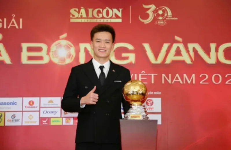 Kết quả Quả bóng vàng thường dựa trên đánh giá tổng hợp từ giới chuyên môn, nhà báo và huấn luyện viên.