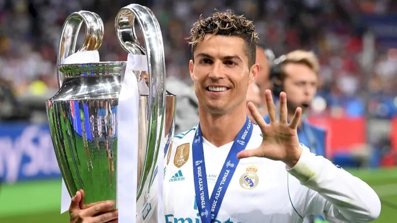 Real Madrid là giai đoạn bùng nổ nhất của Ronaldo, nơi anh ghi 450 bàn và trở thành chân sút vĩ đại nhất lịch sử CLB.